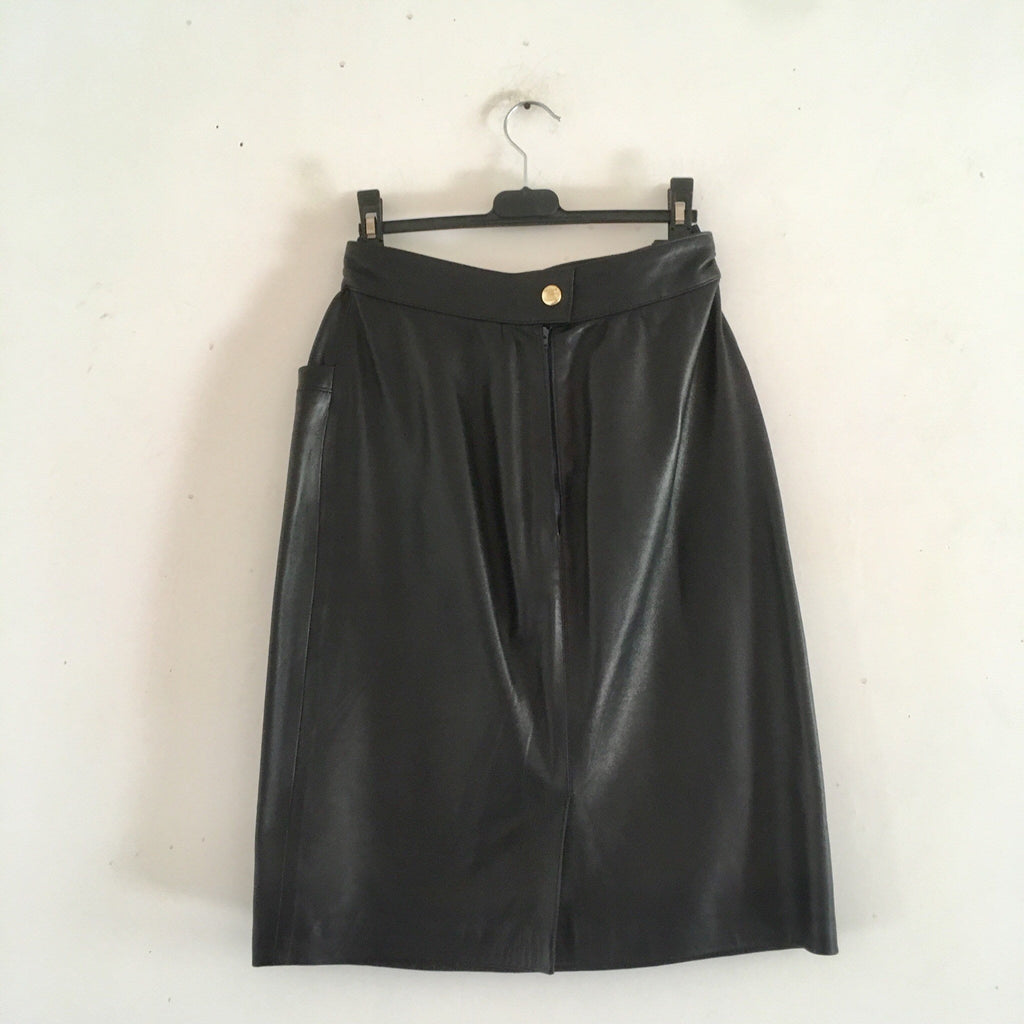 Vintage Celine dark blue lambskin leather high waisted skirt with gold chain brass 36/38