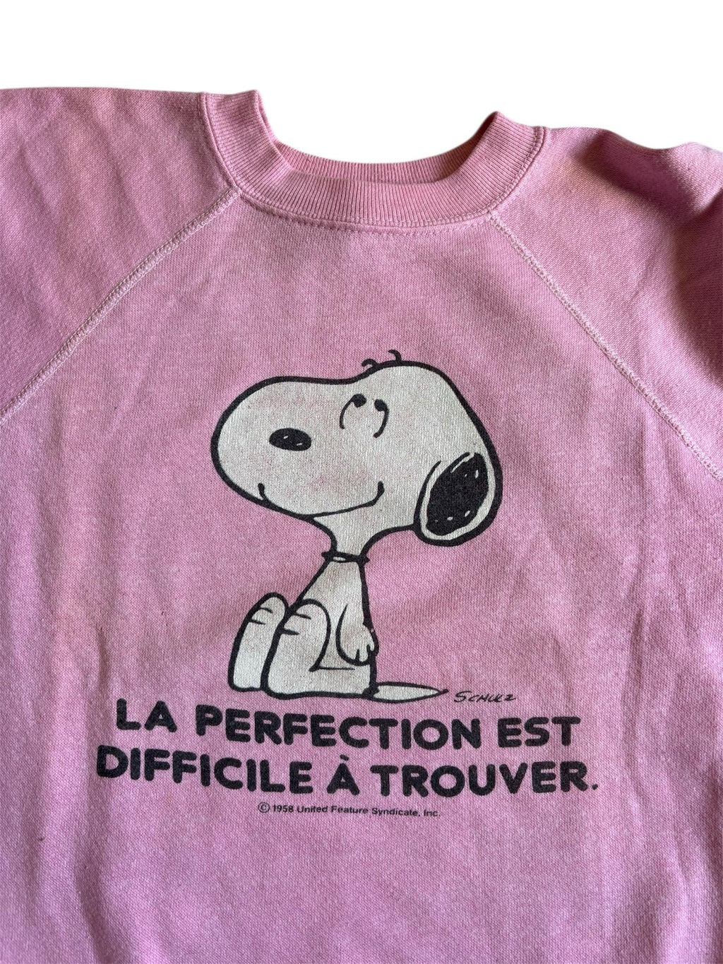 Rare vintage 70s Snoopy French pink raglan distressed Sweatshirt S