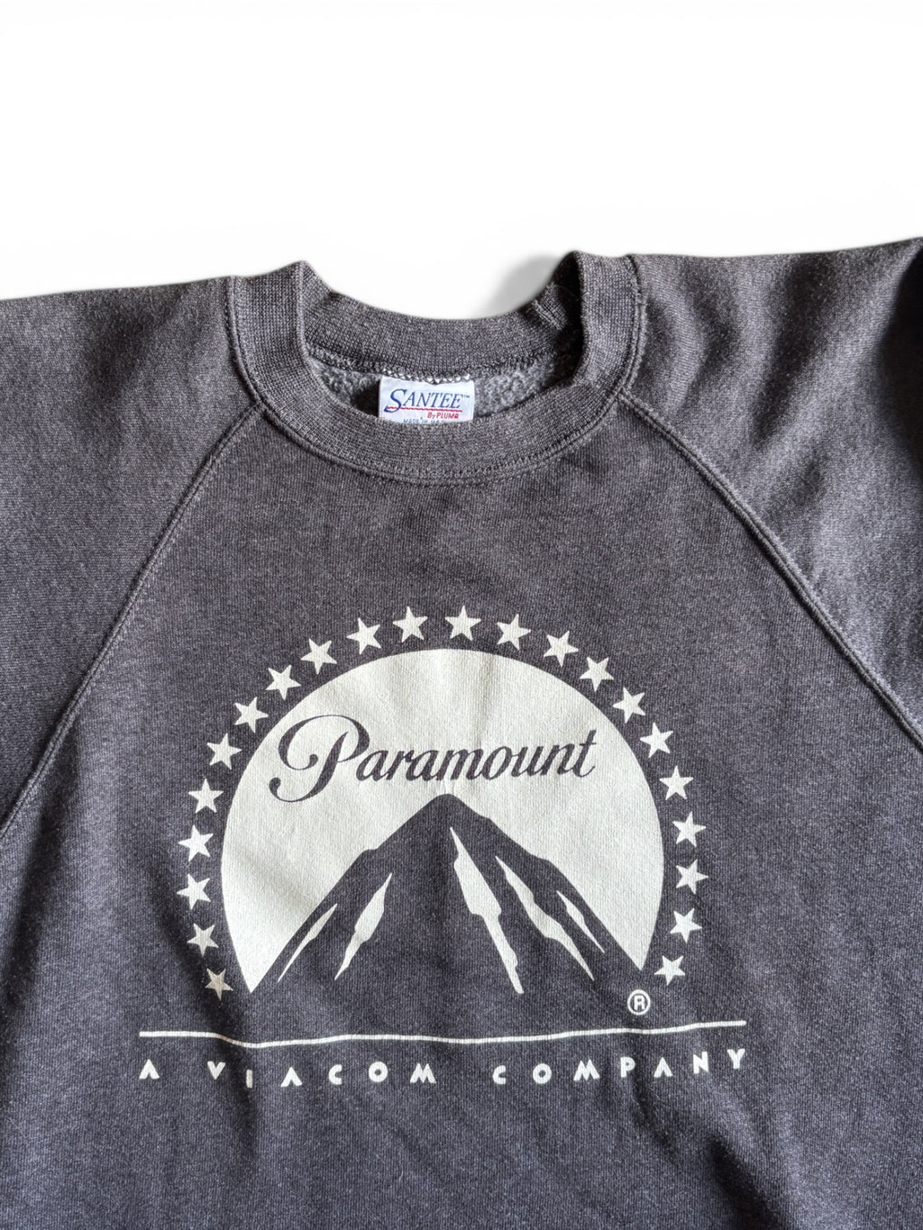 Vintage 90's Paramount Studios dark Grey Raglan Sweatshirt made in usa L