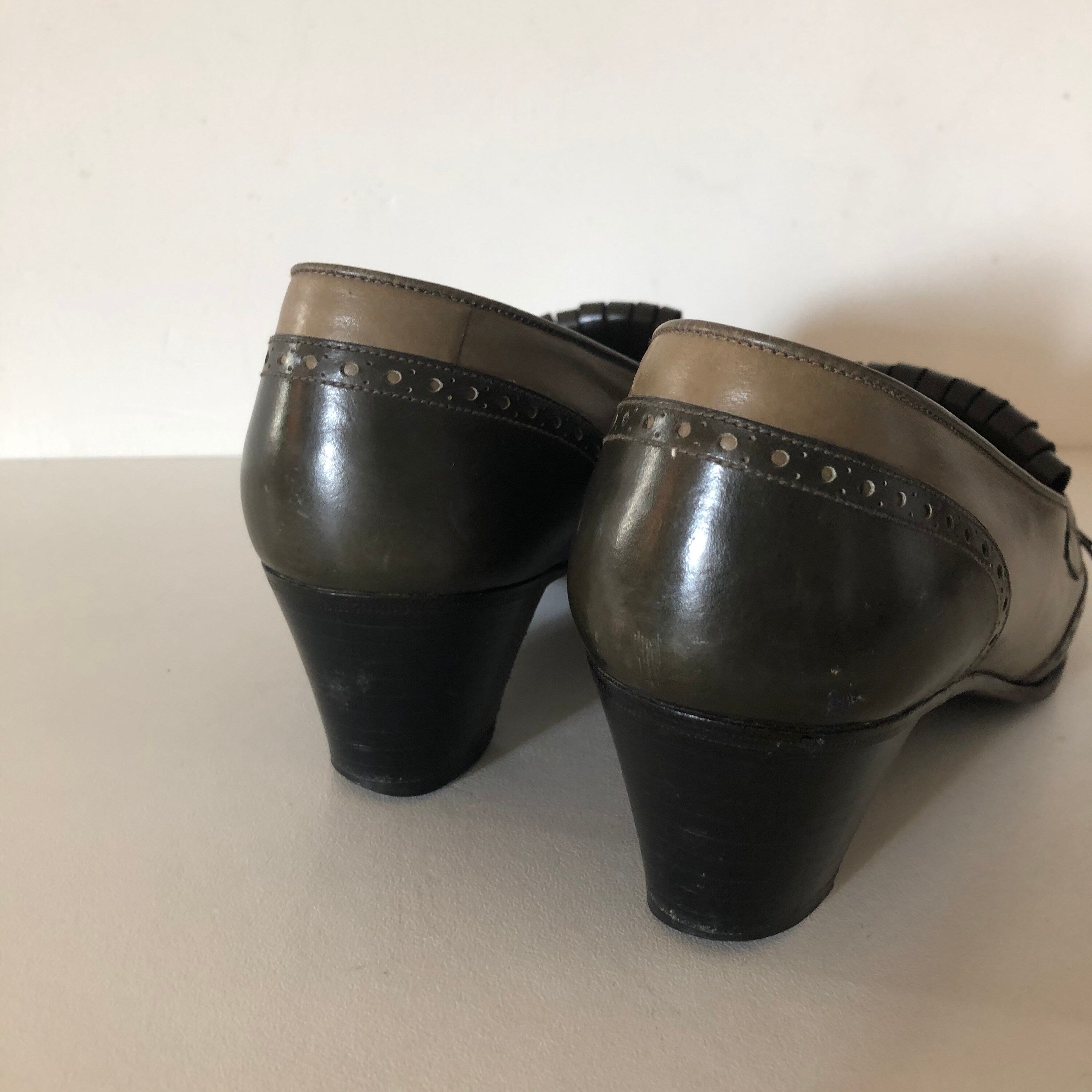 Vintage CELINE green Leather Fringes horsebit heels Loafers 37 FR