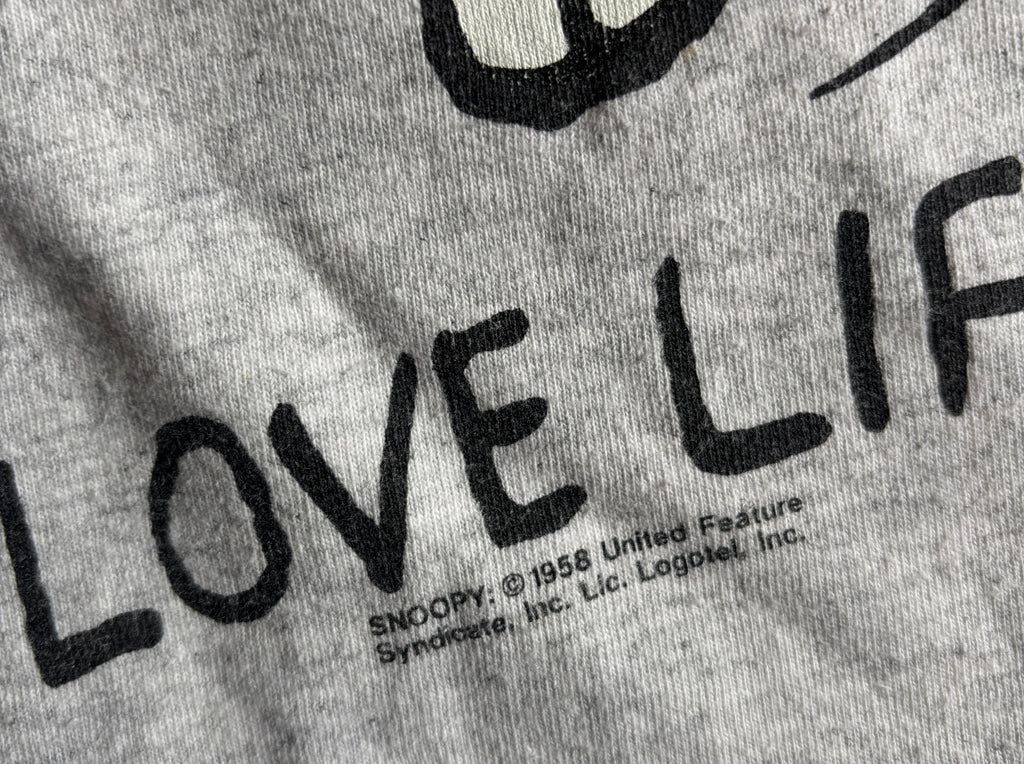 Vintage 90's Snoopy 'I Love Life' grey t-shirt made in usa L