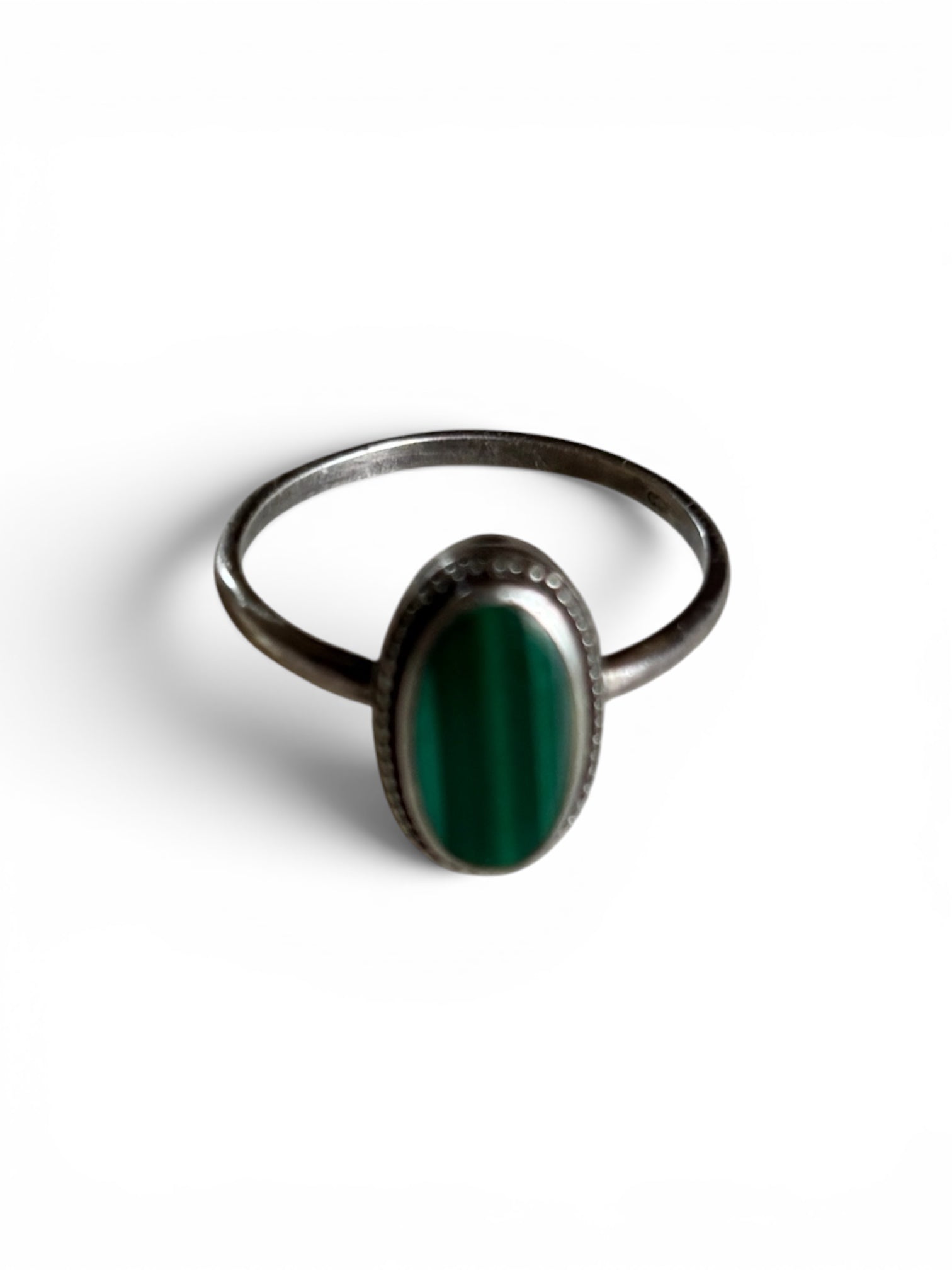 Bague vintage en argent et malachite