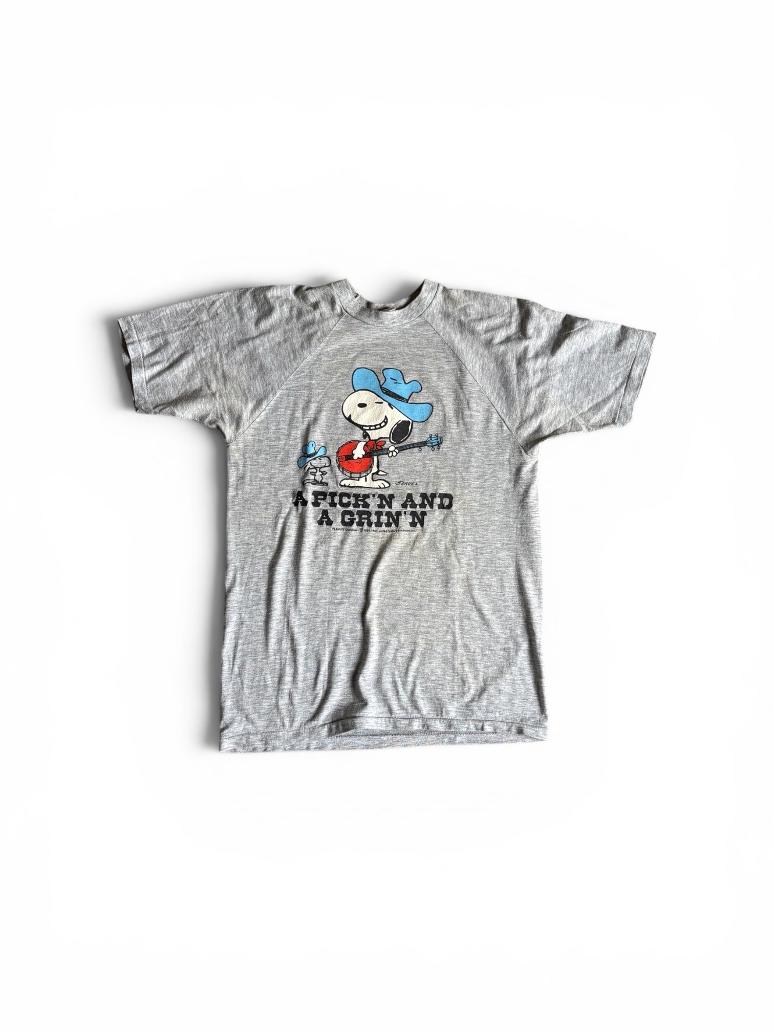 Rare Vintage late 70's Snoopy Pick'n and A Grin'n grey raglan t-shirt