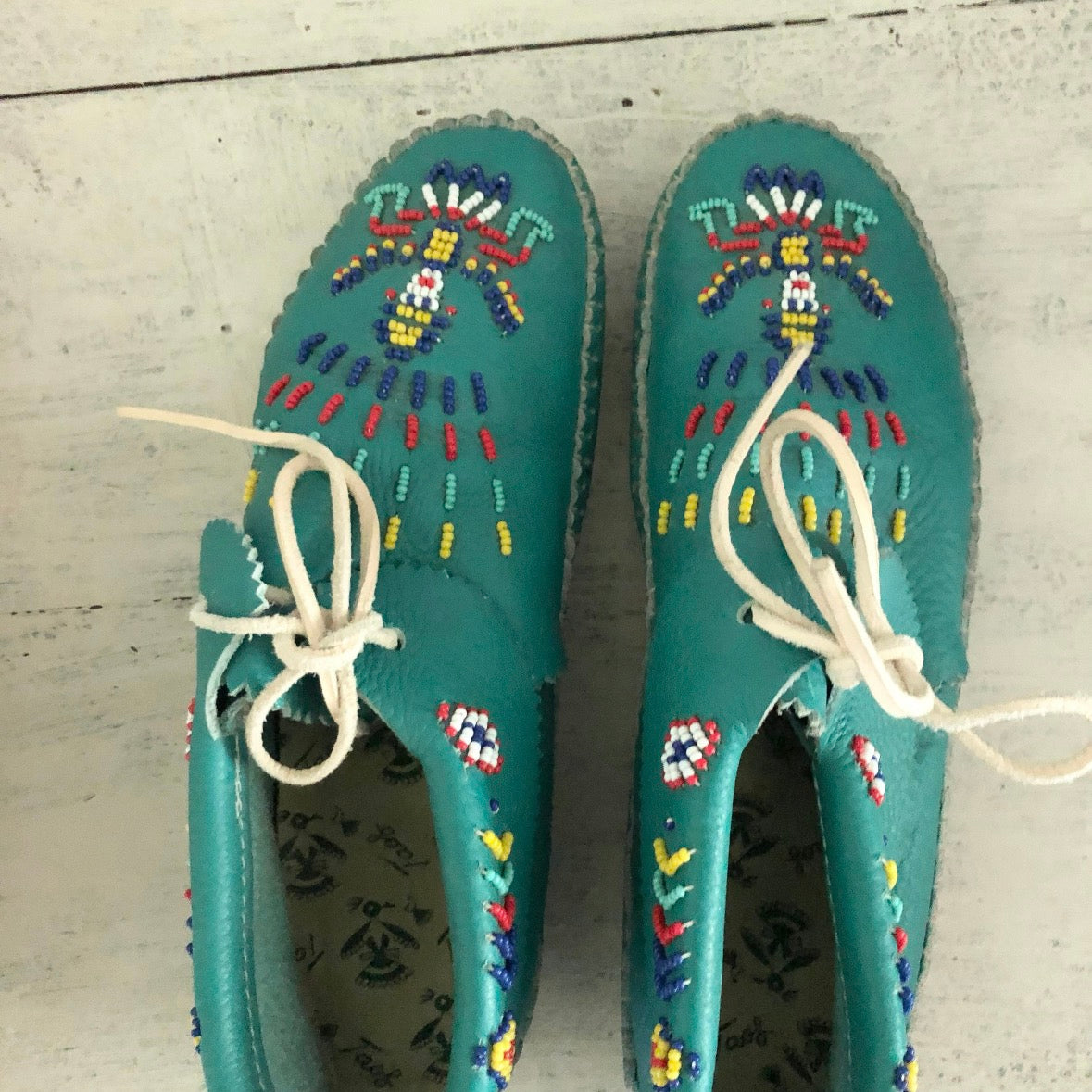 Vintage Taos leather beaded mocassins sz 39