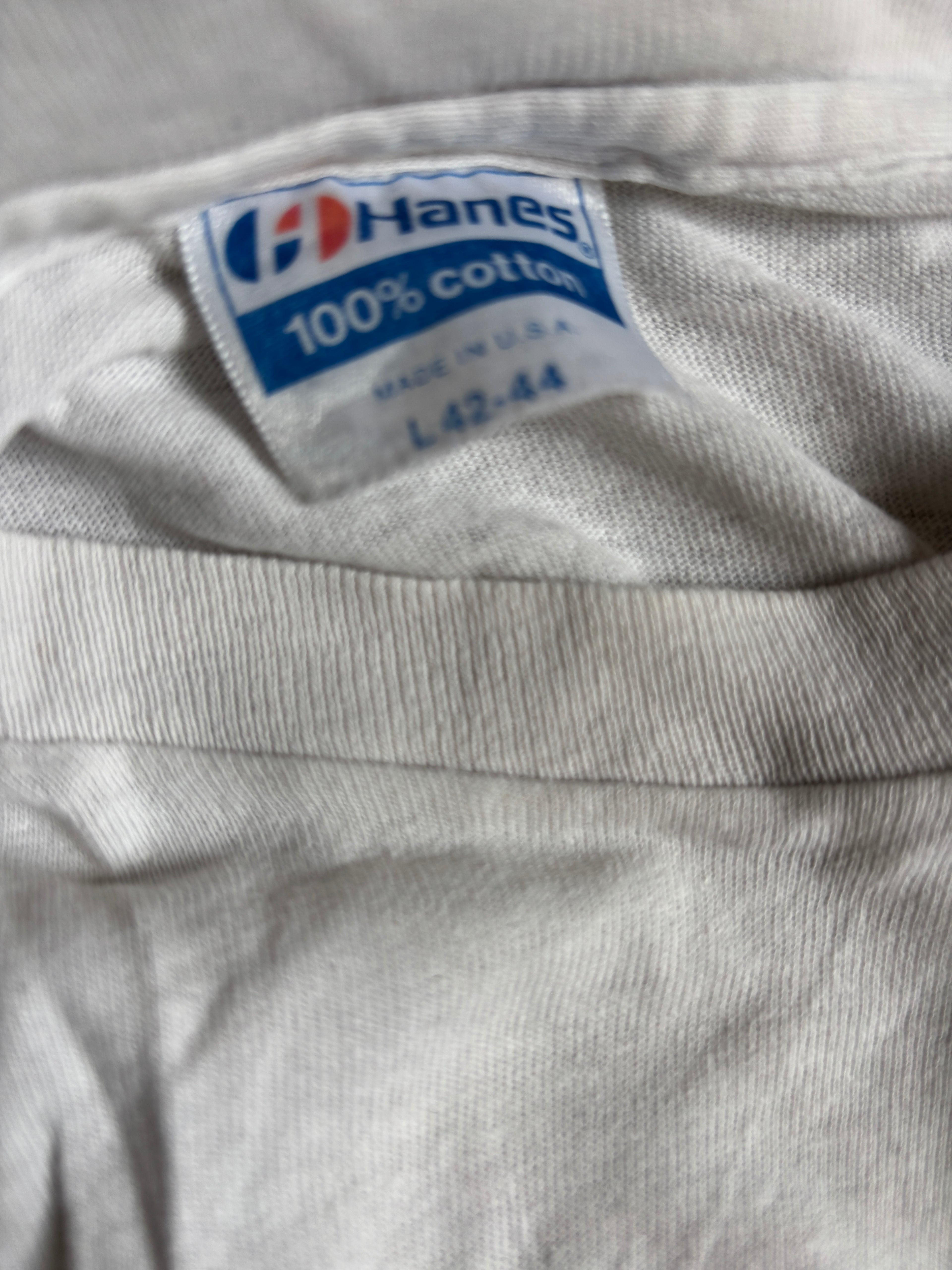 Vintage 1986 Hanes Saint-Tropez single stitch distressed print t-shirt usa