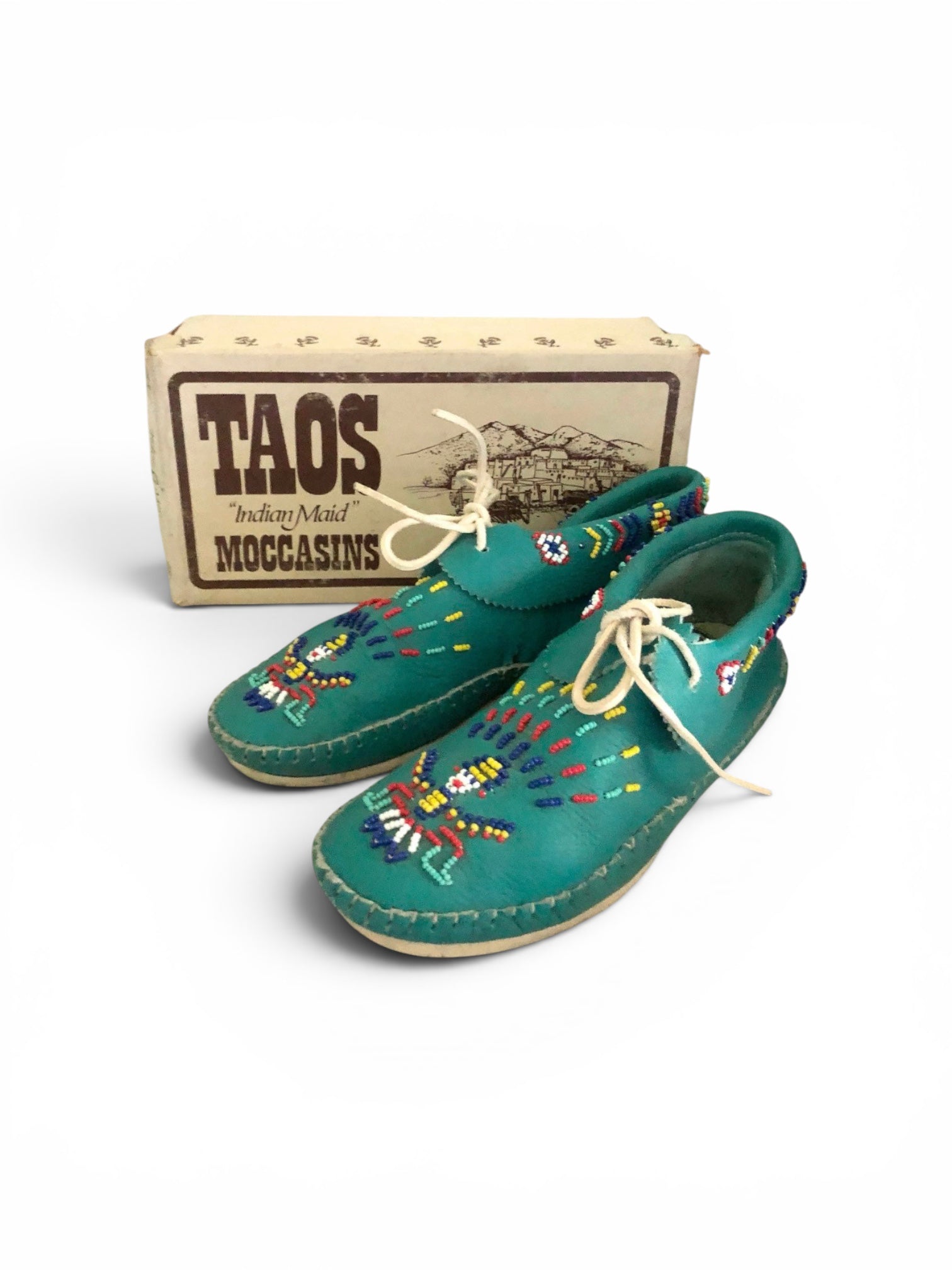 Vintage Taos leather beaded mocassins sz 39