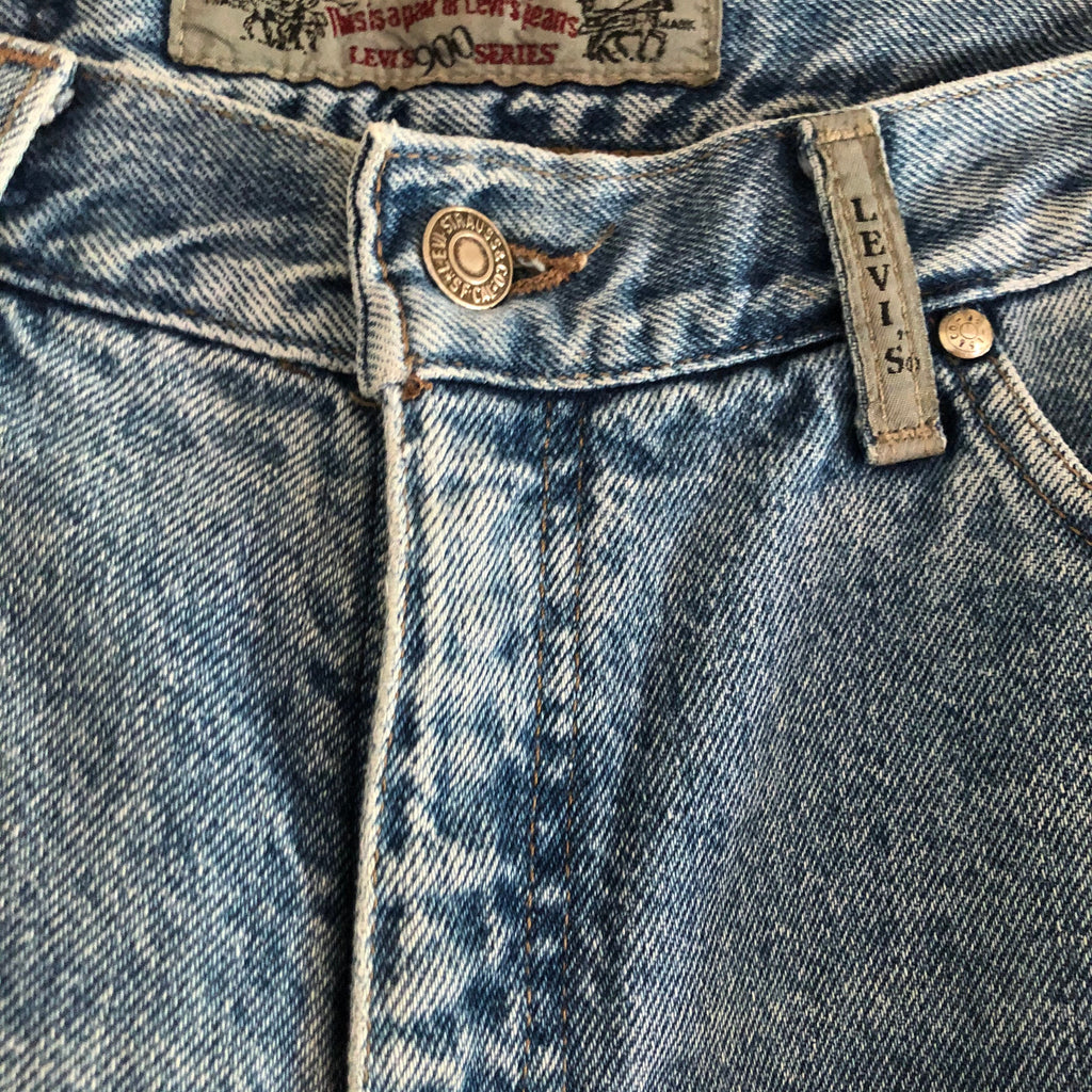 Vintage Levi's 900 Series Mom Jeans made in usa W30