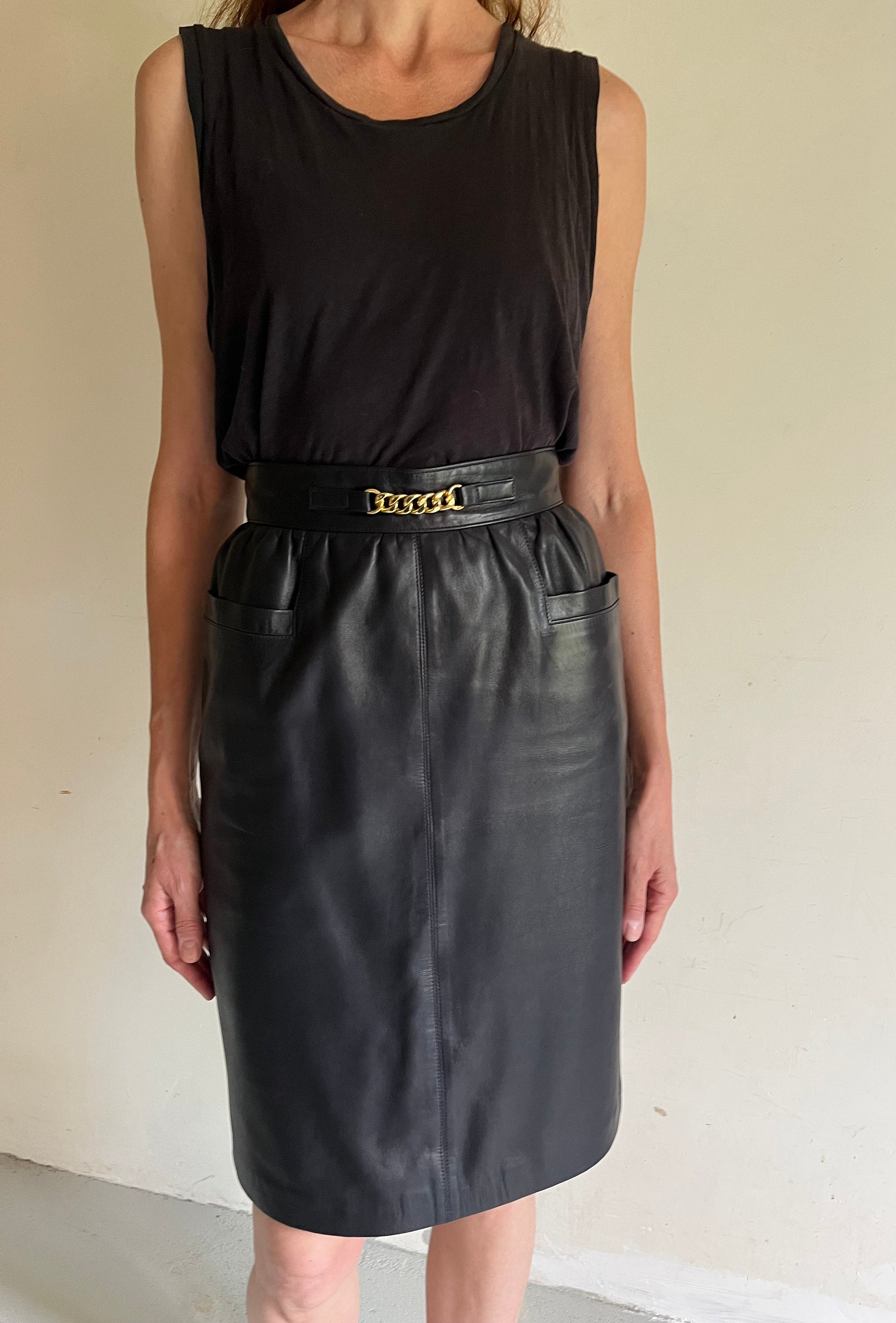 Vintage Celine dark blue lambskin leather high waisted skirt with gold chain brass 36/38