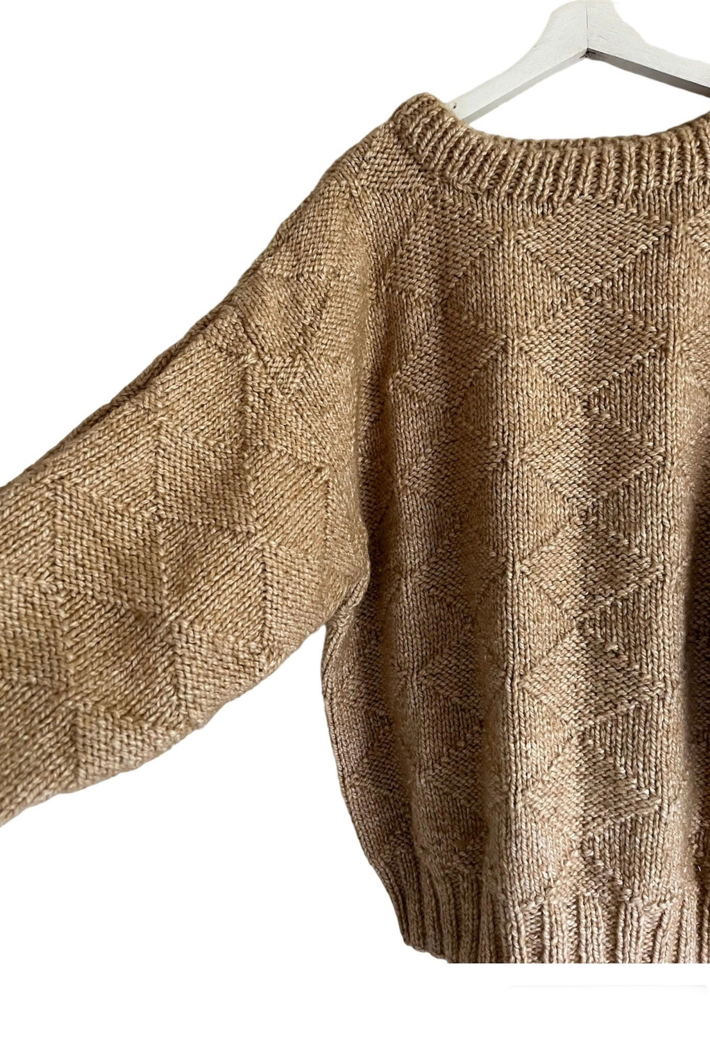 Vintage Wool beige Handknit ballon sleeves oversize chunky sweater